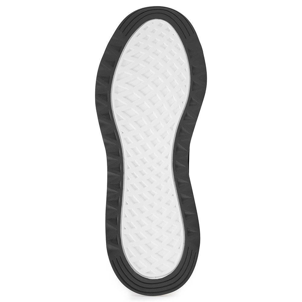 Gill Savona Trainer Black